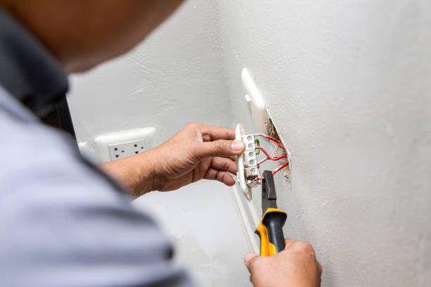 Best Emergency Electrical Repair  in Garnett, KS